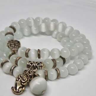 Valge kassisilm, käevõru